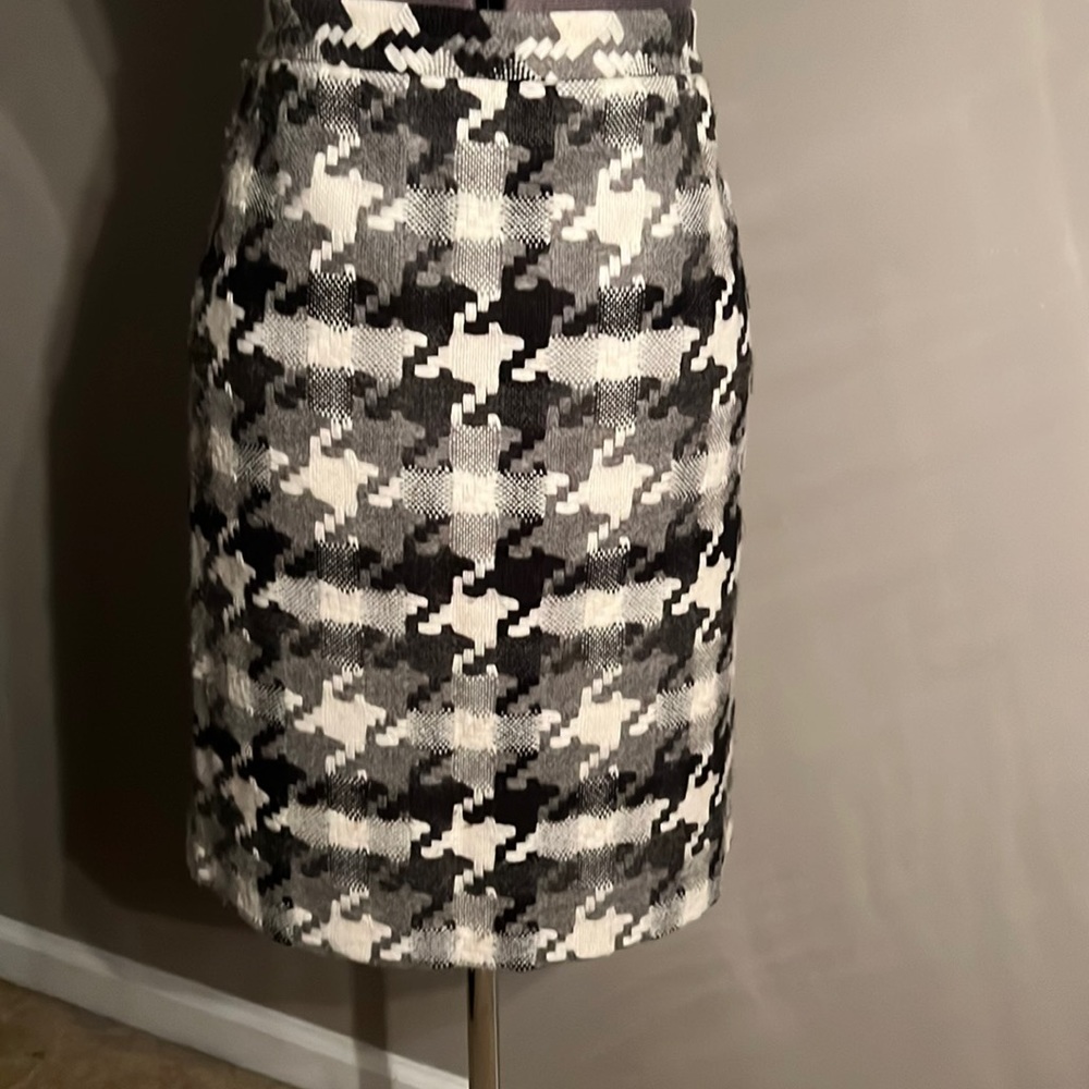 Dark grey, light grey and off white wool skirt
